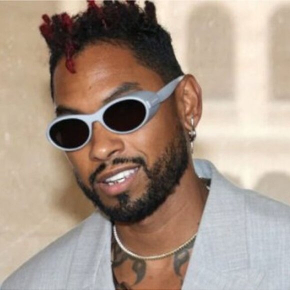 🕶️ New Givenchy GV40065I 49J Sunglasses - Brown Frame, Roviex Frame - Picture 2 of 10